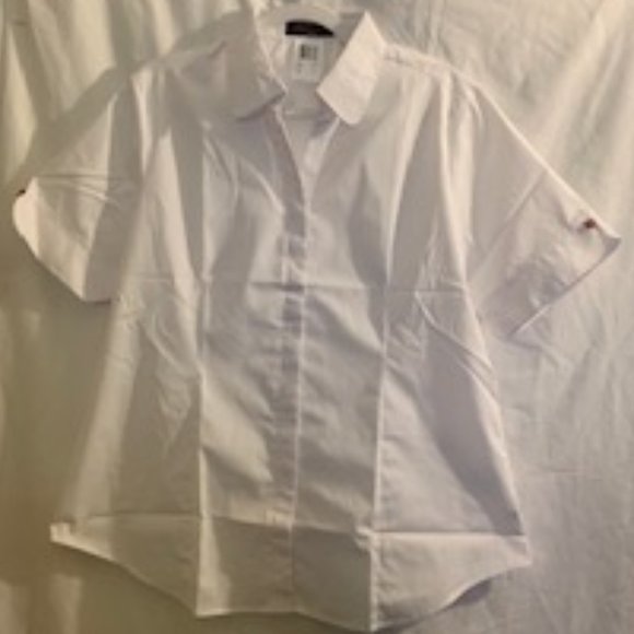 Air Canada Women's White Short Sleeve Full Button Work Shirt XL NIB - Picture 1 of 5